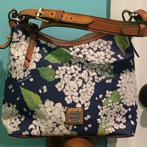 Dooney & Bourke purse